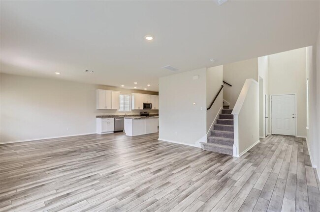 Photo - 74 Pacific Loon St