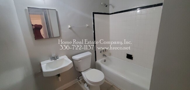 Photo - 1235 Gholson Ave S East Unit 1235-B