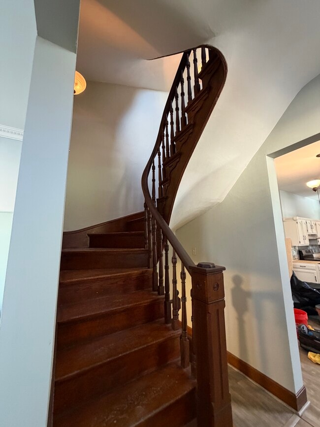 Photo - 501 Russell St