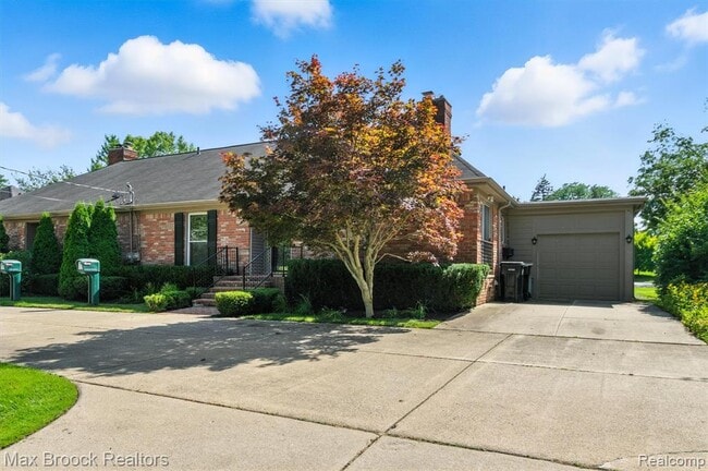 Photo - 1829 Stonycroft Ln