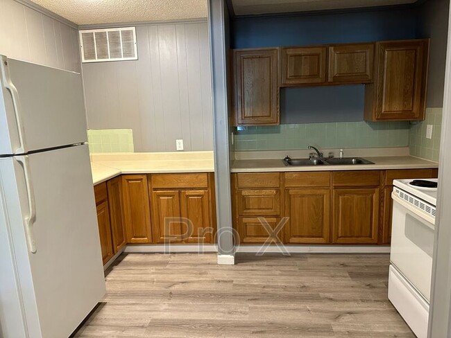 Photo - 825 S Cherokee St Unit 12