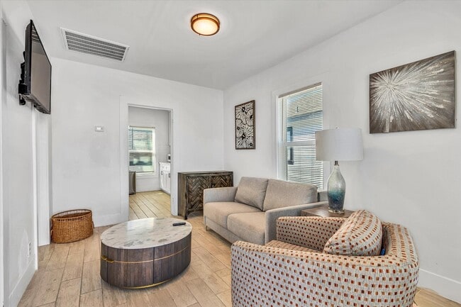 Photo - 5301 Avenue M