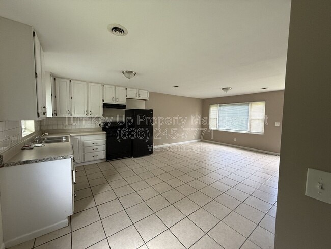 Photo - 1202 Laredo Ave