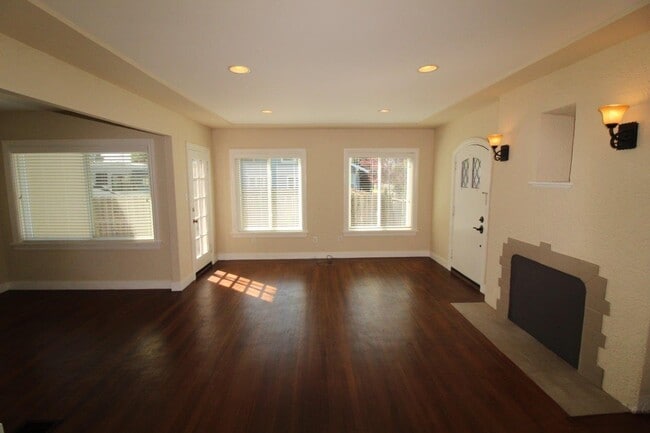 2816 Concord Blvd