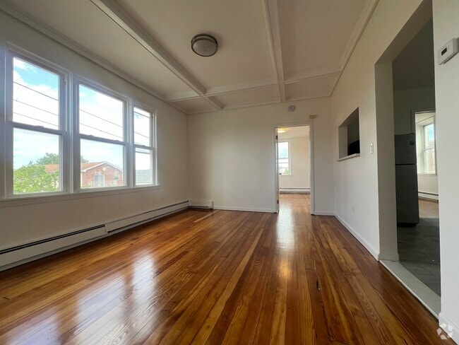 Building Photo - 972 Broadway Unit 3R Rental