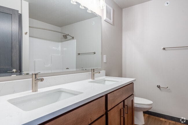 2BR, 1BA - 1,102SF - Bathroom