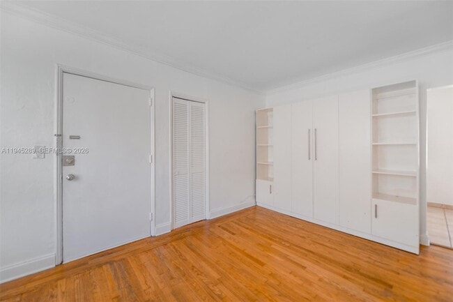 Photo - 1535 Meridian Ave Unit 4