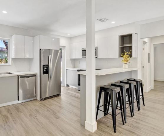 Photo - 843 SW 20th St