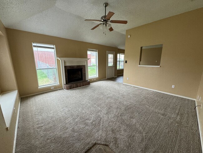 Photo - 3501 Rainforest Ln