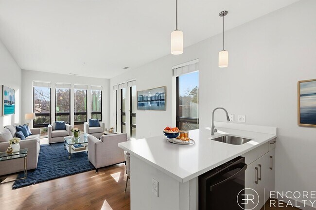 45 Marion St Unit 504