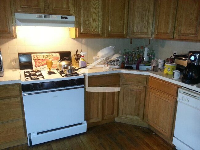 Photo - 16 Alcott St Unidad 2