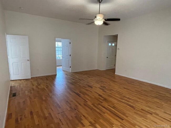 Photo - 95 Old Mountain Rd