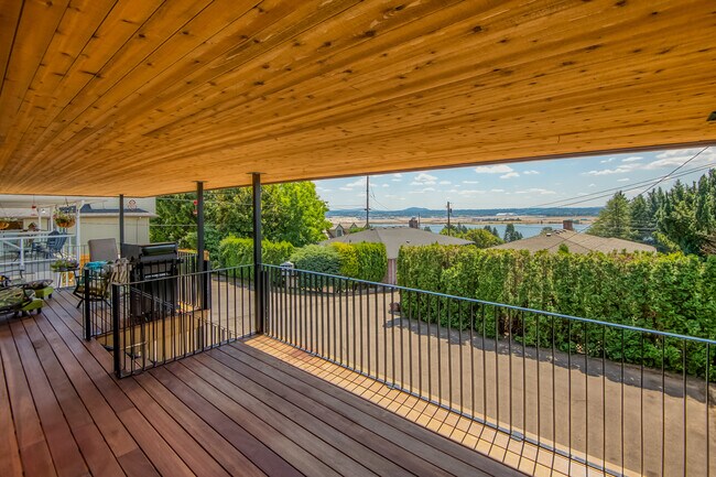 Photo - 6506 E Evergreen Blvd