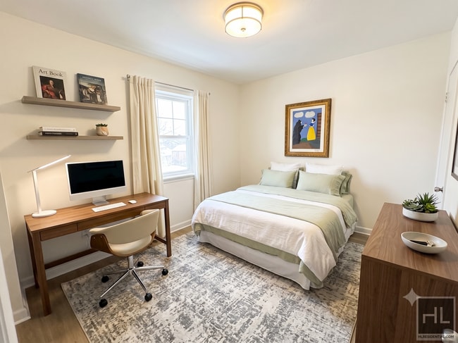 Photo - AVENUE J Unit 2