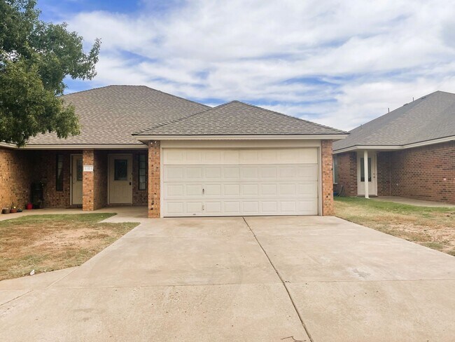 Photo - 802 N Englewood Ave Unit B