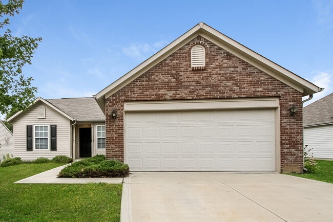 Building Photo - 9016 Hosta Way