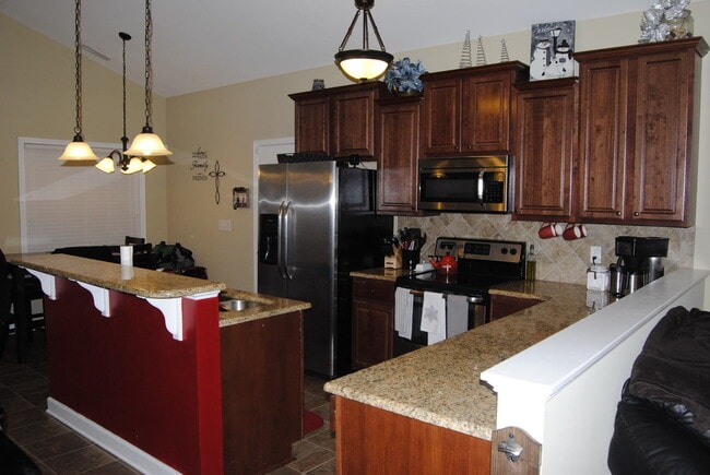 Photo - 210 Twilight Dr