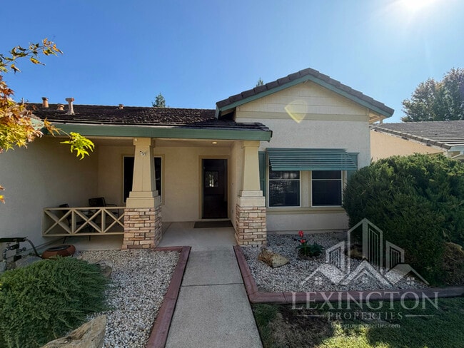 Pristine, single-story, 3bd/2ba, Home in Cameron Park!