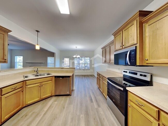 Photo - 3004 Macon Ct
