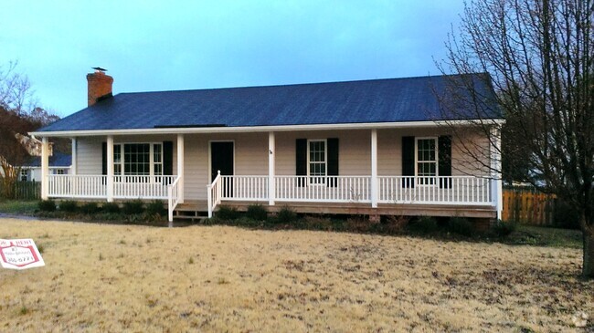 Building Photo - 7111 Foxlair Dr Rental