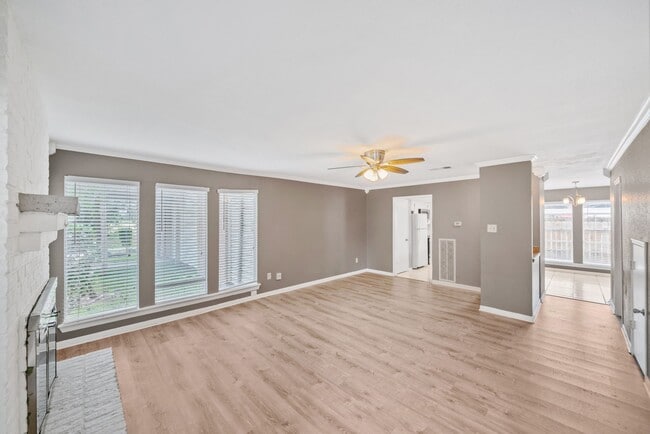 Photo - 7716 Challie Ln Unidad 7716