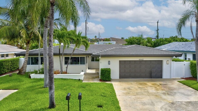 Building Photo - 4442 Sea Grape Dr Rental