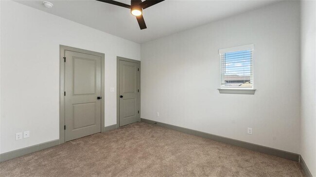 Photo - 1221 Mammoth St