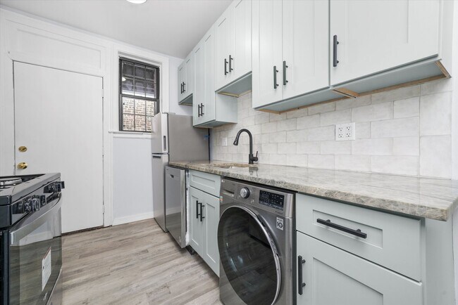 Photo - 6128 S Ingleside Ave