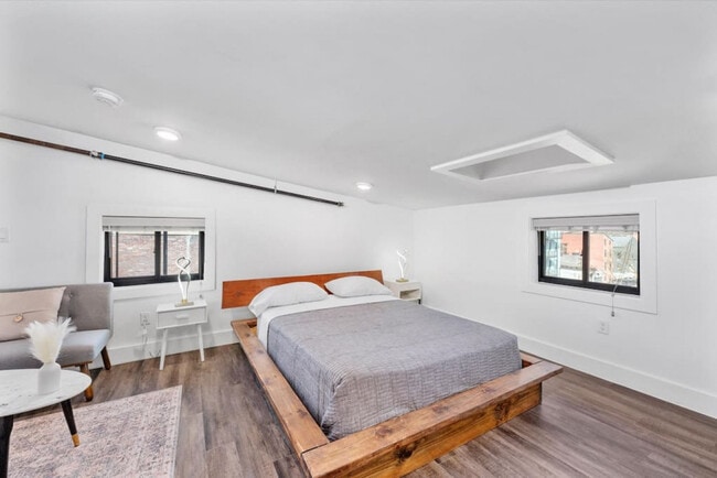 Photo - 18 W Elder St Unidad ID1056100P