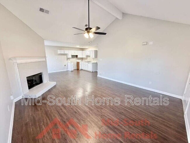 Photo - 4450 Longtree Cove