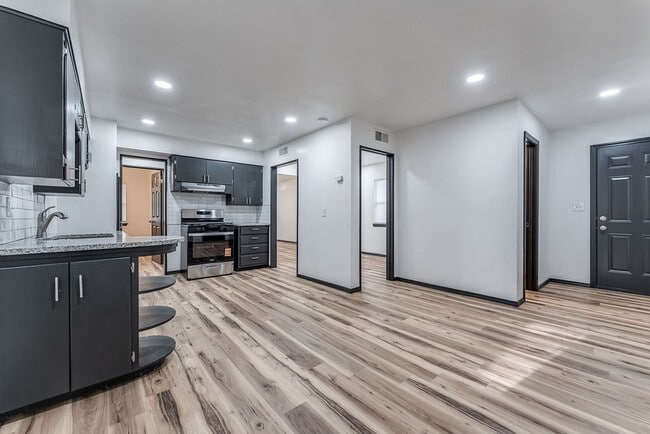 Photo - 1501 NE 33rd St