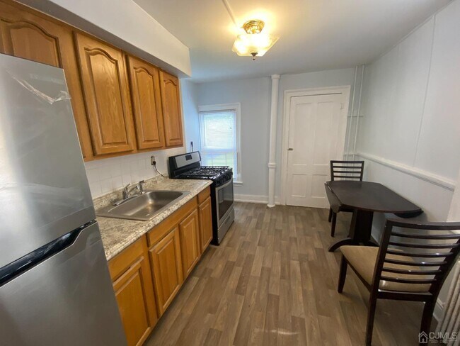 Photo - 3 Delafield St