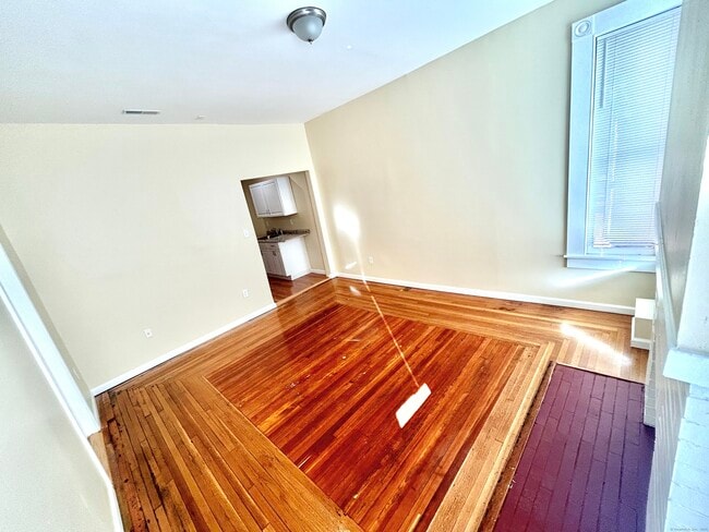 Photo - 135 W Main St Unit 2K