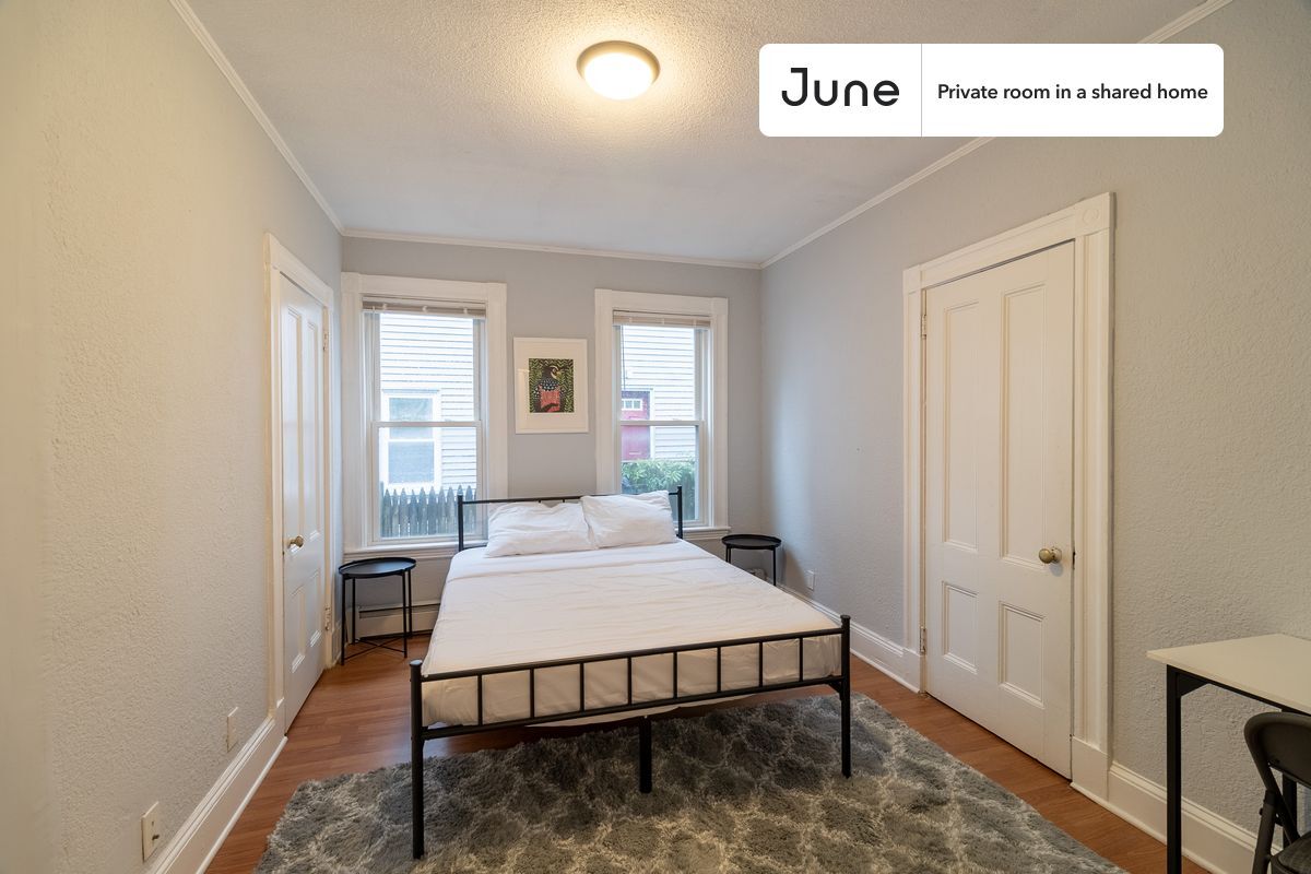 Private bedroom in 3 bed/1 bath Home - Private bedroom in 3 bed/1 bath Home