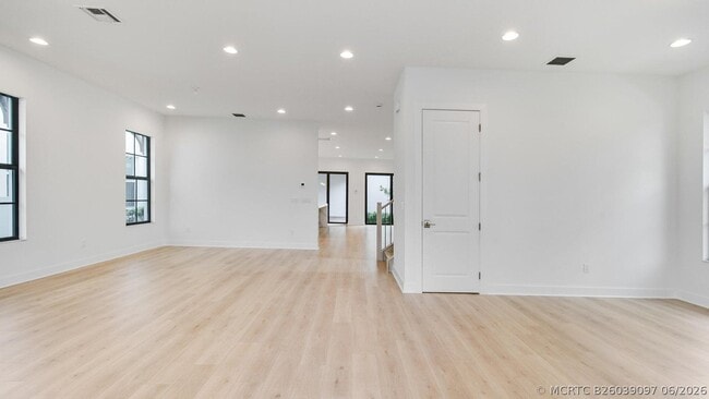 13136 Alton Rd