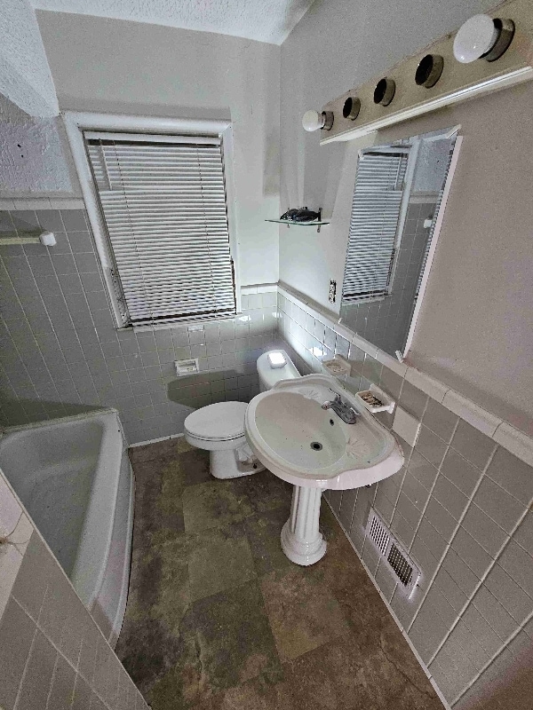 Photo - 15000 Evergreen Rd