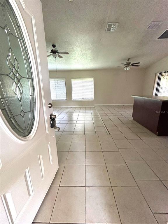 Photo - 844 E Flag Ln