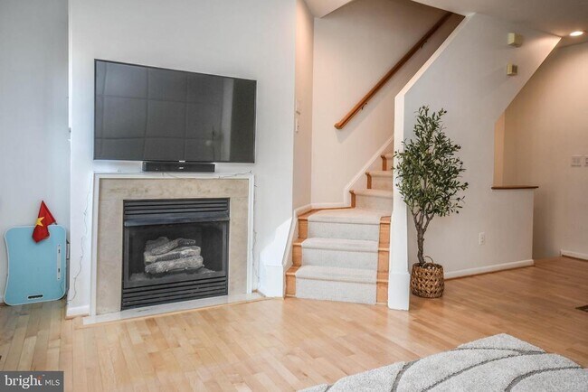 Photo - 2133 13th St NW