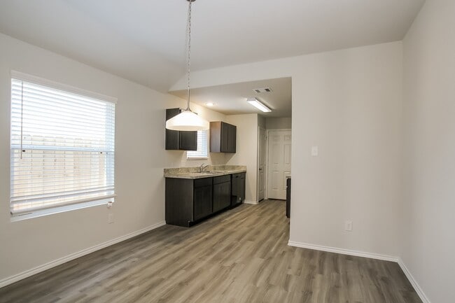 Building Photo - 8618 Oak Grove Church St Rental