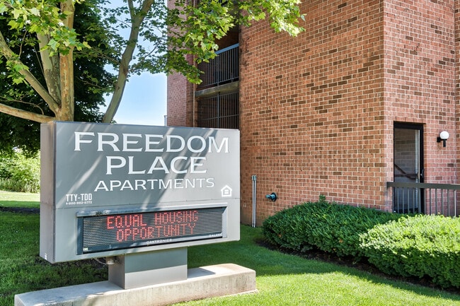 Freedom Place - Freedom Place Apartments