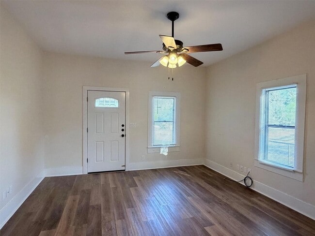 Photo - 1504 Watterson Rd