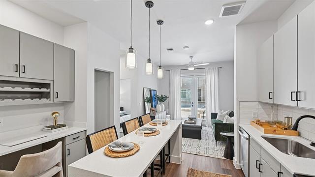 Building Photo - 1735 N Greenville Ave Unit 2221