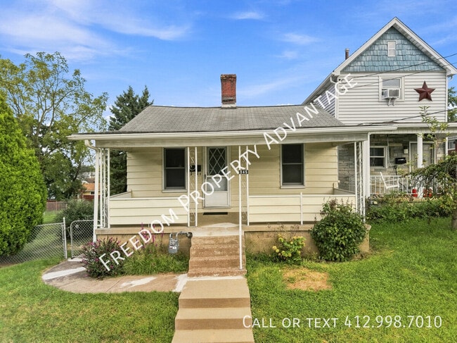 945 Fayette St