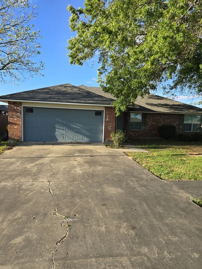 Building Photo - 125 Festival Ln