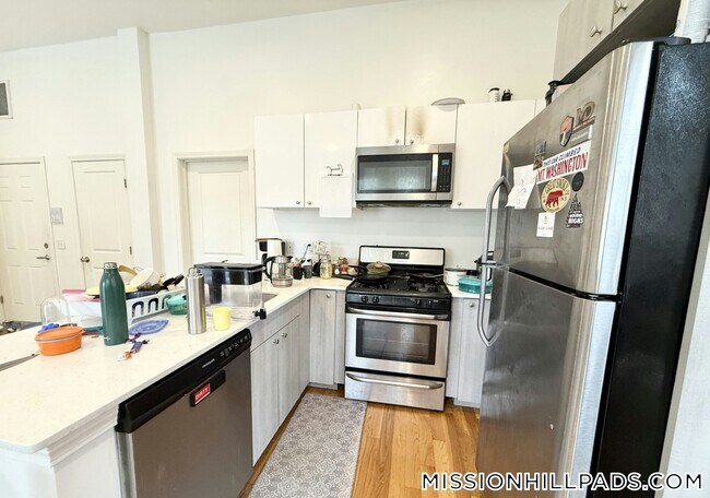 Photo - 409 Dudley St Unit 2