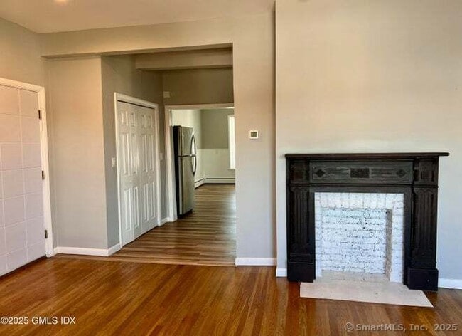 Photo - 300-302 Soundview Ave Unit 2