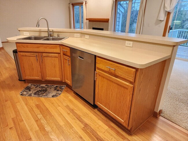 Photo - 13667 Couchtown Ave