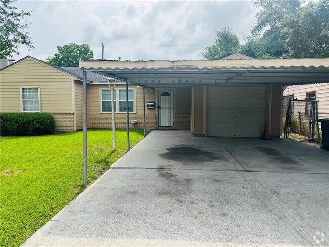 Building Photo - 10406 Cathedral Dr Rental