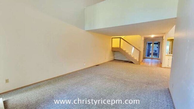 Photo - 137 143rd Pl NE