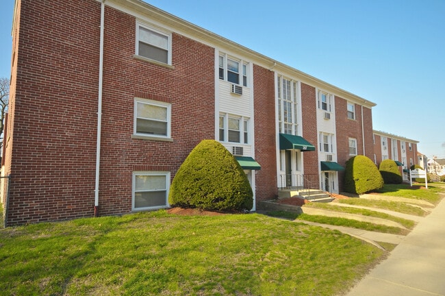Morris Garden Apartments